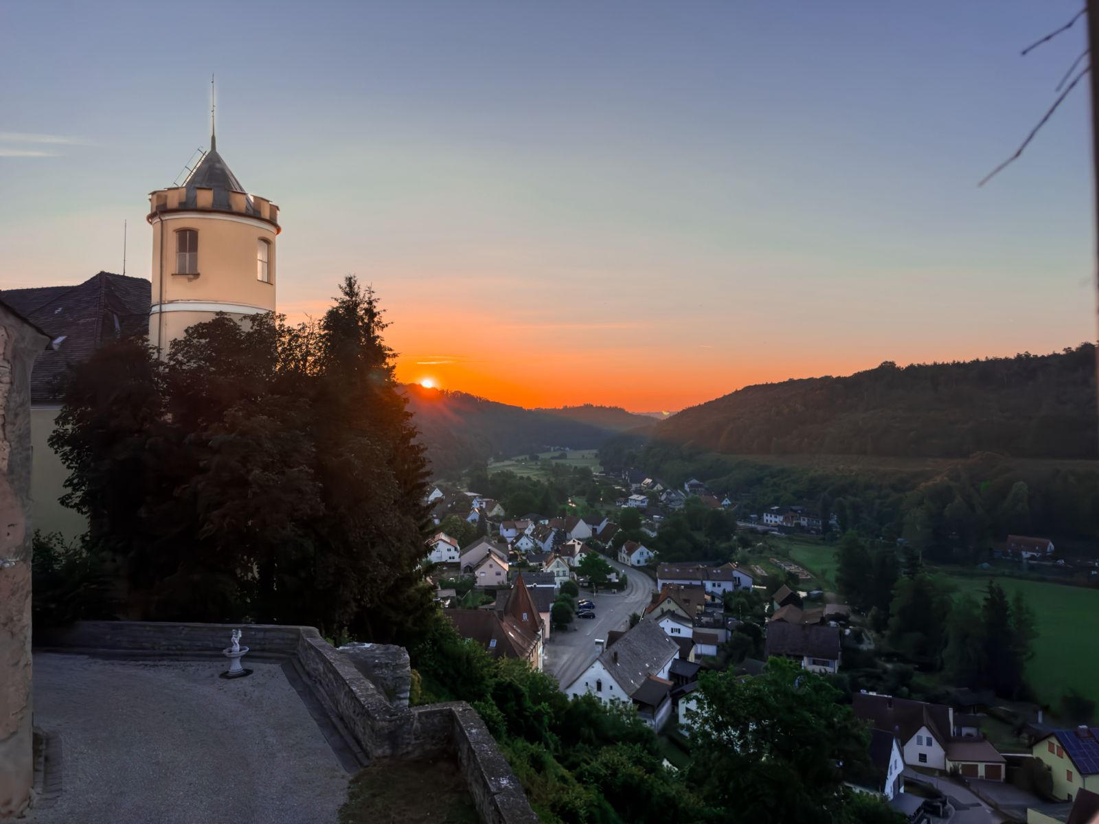 Zonsopkomst Schloss Moehren 